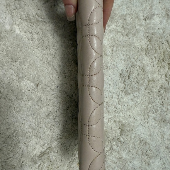 Michael Kors Tan Quilted Wallet - Picture 2 of 14